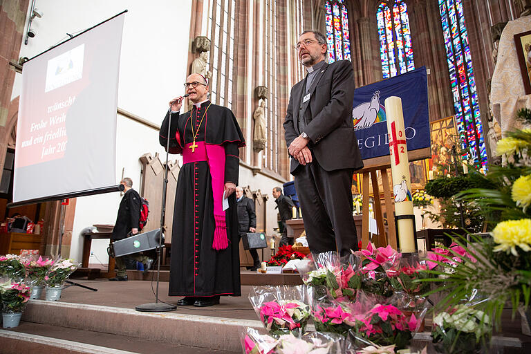 Bischof Franz Jung (links) und Matthias Leineweber, Rektor der Marienkapelle, begrüßten die Gäste.