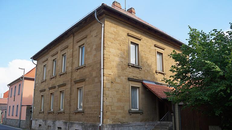 So sah das Pfarrhaus vorher aus. Foto: Weiß
