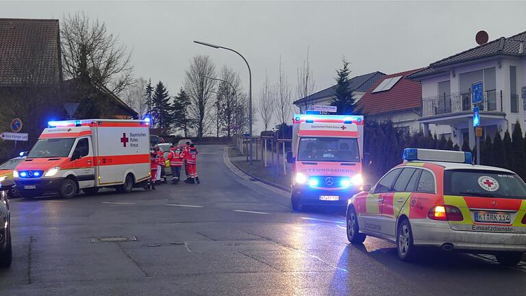 Einsatz im Januar 2022 in Kitzingen: Die BRK-Rettungskräfte müssen binnen zwölf Minuten jeden Punkt des Versorgungsgebiets erreichen. Einsatz im Januar 2022 in Kitzingen: Die BRK-Rettungskräfte müssen binnen zwölf Minuten jeden Punkt des Versorgungsgebiets erreichen.