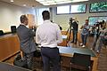 Prozess gegen Polizisten wegen Schussabgabe       -  Der Polizist war nach dem Schuss aus seiner Dienstwaffe zu einer Bewährungsstrafe verurteilt worden. (Archivbild)