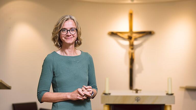 Anne Hartmann Leiterin des Bereichs Seelsorge und Psychologie in der Malteser Klinik von Weckbecker - Anne Hartmann Leiterin des Bereichs Seelsorge und Psychologie in der Malteser Klinik von Weckbecker Anne Hartmann Leiterin des Bereichs Seelsorge und Psychologie in der Malteser Klinik von Weckbecker - Anne Hartmann Leiterin des Bereichs Seelsorge und Psychologie in der Malteser Klinik von Weckbecker