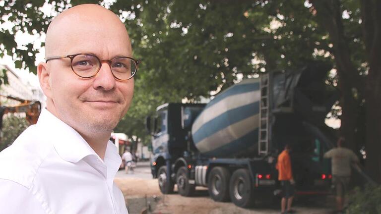 Bisher ist der Marienplatz für Oberbürgermeister Dirk Vogel (SPD) kein Glanzlicht. Das soll sich in den nächsten Wochen mit den Umbauarbeiten ändern. - Bisher ist der Marienplatz für Oberbürgermeister Dirk Vogel (SPD) kein Glanzlicht. Das soll sich in den nächsten Wochen mit den Umbauarbeiten ändern. Bisher ist der Marienplatz für Oberbürgermeister Dirk Vogel (SPD) kein Glanzlicht. Das soll sich in den nächsten Wochen mit den Umbauarbeiten ändern. - Bisher ist der Marienplatz für Oberbürgermeister Dirk Vogel (SPD) kein Glanzlicht. Das soll sich in den nächsten Wochen mit den Umbauarbeiten ändern.