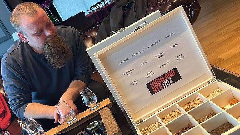 Bierbrauer Franz Horak testete in Schottland natürlich auch den heimischen Whisky.
