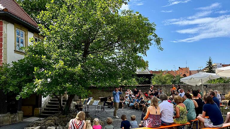 Der Barockgarten in Eibelstadt ist unter anderem Kulisse für Kinderkonzerte und musikalisch begleitetes Picknick.