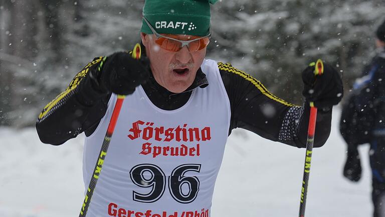 Gehörte einmal mehr zu den Schnellsten in der Loipe: der Steinacher Jakob Propp. - Gehörte einmal mehr zu den Schnellsten in der Loipe: der Steinacher Jakob Propp. Gehörte einmal mehr zu den Schnellsten in der Loipe: der Steinacher Jakob Propp. - Gehörte einmal mehr zu den Schnellsten in der Loipe: der Steinacher Jakob Propp.