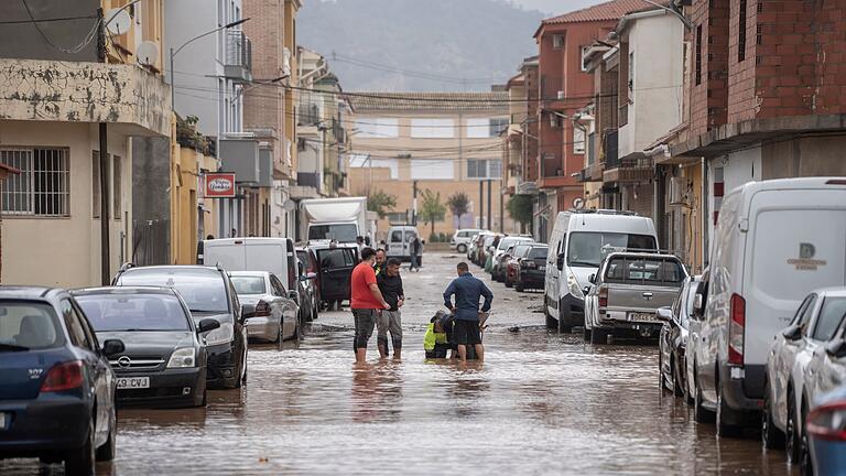 Unwetter in Südspanien       -  Erst am Donnerstag soll sich die Lage in ganz Spanien wieder entspannen. (Foto aktuell)