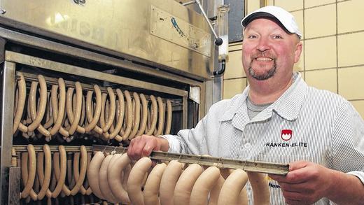 Zentnerweise Wurst: Ansgar Zänglein war eine Woche lang in Zypern, zeigte was den Franken schmeckt. Zentnerweise Wurst: Ansgar Zänglein war eine Woche lang in Zypern, zeigte was den Franken schmeckt.