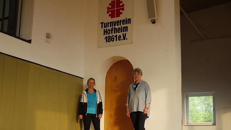 Angela Kriegsmann (rechts) und Sylvia Hoh verwalten den TV Hofheim derzeit.