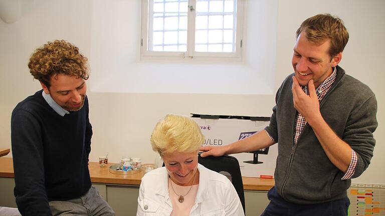 Sie arbeiten ab jetzt zusammen im Schloss (von links) Nicolas Zenzen, Petra Back und Kilian Düring. Thomas Malz - Sie arbeiten ab jetzt zusammen im Schloss (von links) Nicolas Zenzen, Petra Back und Kilian Düring. Thomas Malz Sie arbeiten ab jetzt zusammen im Schloss (von links) Nicolas Zenzen, Petra Back und Kilian Düring. Thomas Malz - Sie arbeiten ab jetzt zusammen im Schloss (von links) Nicolas Zenzen, Petra Back und Kilian Düring. Thomas Malz