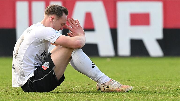 Marco Nickel hatte in der Nachspielzeit die große Chance auf den Ausgleich für den TSV Aubstadt auf dem Fuß. Marco Nickel hatte in der Nachspielzeit die große Chance auf den Ausgleich für den TSV Aubstadt auf dem Fuß.