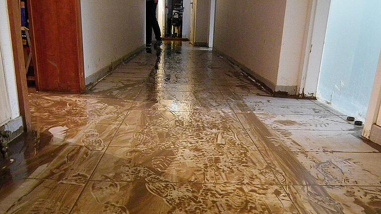 Die Spuren der Flut im Keller des Hotels.