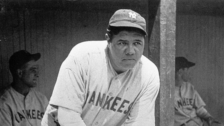 Babe Ruth       -  Ein Trikot von Babe Ruth war einem Bieter über 24 Millionen Dollar wert.