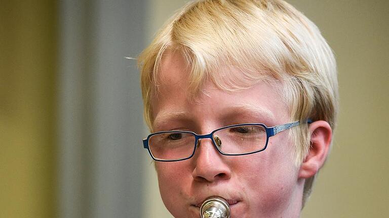 Nicolas Bömmel vom Jugendsinfonieorchester sagt: „Mir macht es Spaß hier.“ Nicolas Bömmel vom Jugendsinfonieorchester sagt: „Mir macht es Spaß hier.“