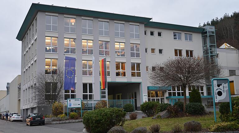 Mitten im Spessart liegt die Zentrale der Wenzel-Firmengruppe, die weltweit 500 Menschen beschäftigt. Mitten im Spessart liegt die Zentrale der Wenzel-Firmengruppe, die weltweit 500 Menschen beschäftigt.