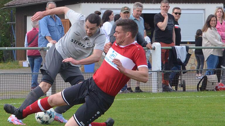 Die SG Stockheim/Bastheim/Reyersbach (links Christian van Eckert, Archivfoto) strauchelte bei der SG Eußenhausen/Mühlfeld und verlor mit 1:3.