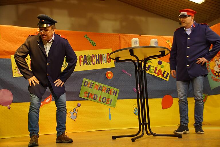Erstmals auf der Geusfelder Faschingsbühne: die beiden Bürgermeister Hubert Endres (Bundorf, links) und Matthias Bäuerlein (Rauhenebrach). Erstmals auf der Geusfelder Faschingsbühne: die beiden Bürgermeister Hubert Endres (Bundorf, links) und Matthias Bäuerlein (Rauhenebrach).