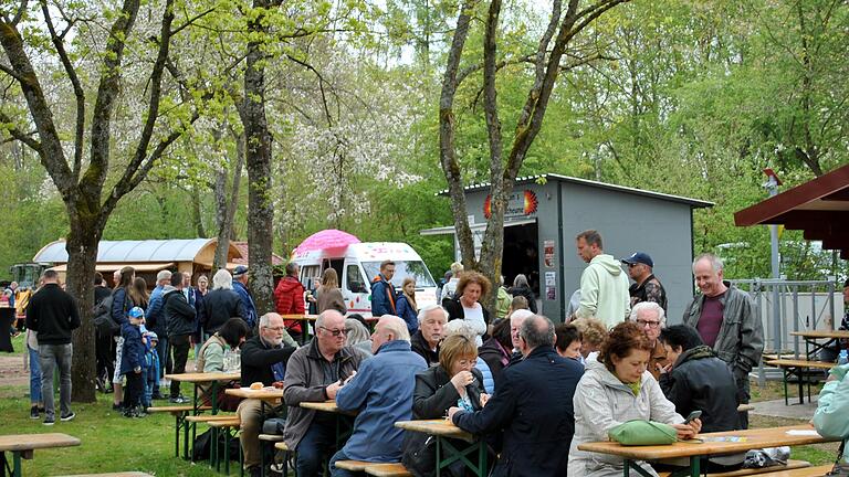 Aus dem Gelände am Badesee in Sulzfeld wurde ein großer Biergarten.