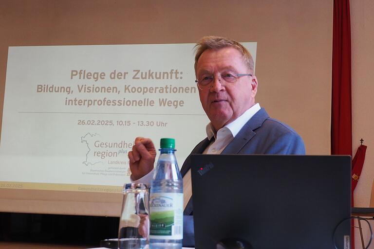 Andreas Westerfellhaus, ehemaliger Staatssekretär und Pflegebevollmächtigter der Bundesregierung, präsentierte seine Strategien für eine nachhaltige pflegerische Versorgung in der neuen Legislaturperiode, Andreas Westerfellhaus, ehemaliger Staatssekretär und Pflegebevollmächtigter der Bundesregierung, präsentierte seine Strategien für eine nachhaltige pflegerische Versorgung in der neuen Legislaturperiode,