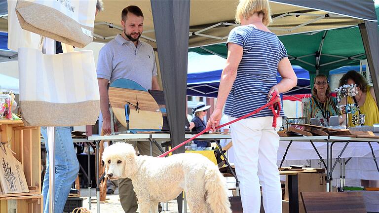 Eindrücke vom Kunsthandwerker- und Maimarkt in Gemünden.