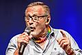 Zu seinem 70. Geburtstag geht Konstantin Wecker noch mal auf Tour. Er kommt dabei auch nach Lohr. REINHARD BERLIN