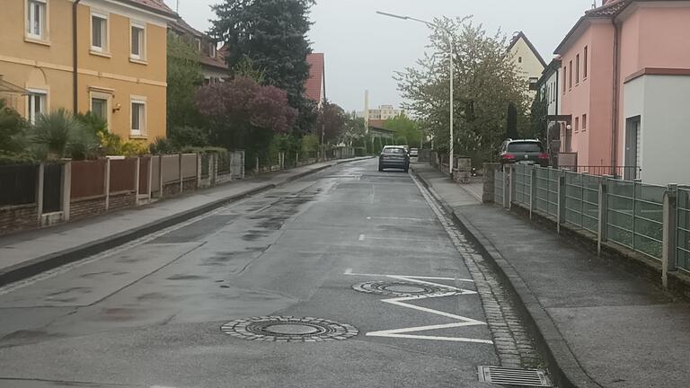 Für die notwendige Straßen- und Kanalsanierung der Theodor-Morung-Straße sind in den aktuellen Haushalt insgesamt 800.000 Euro eingestellt.