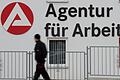 Wenn Monat für Monat die Arbeitslosenzahlen präsentiert werden, bleibt eine Gruppe von Menschen oft unbeachtet: die sogenannten Unterbeschäftigten. Das wirft die Frage auf, inwiefern sie ein Potenzial im Kampf gegen den Fachkräftemangel sein könnten.
