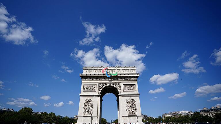 Paralympics 2024 - Arc de Triomphe       -  Die Paralympics in Paris mit dem Arc de Triomphe sind vor dem Start bereits auf Rekordkurs.