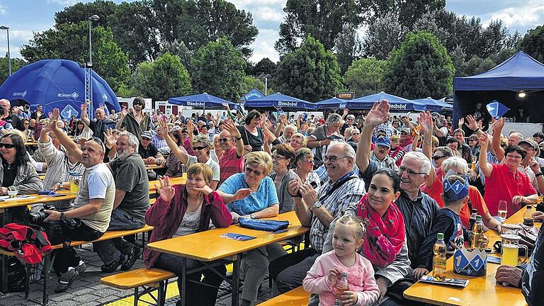 Besucher-Magnet: Tausende von Besuchern waren zum Finale der Bayern-1-Sommerreise nach Haßfurt gekommen.