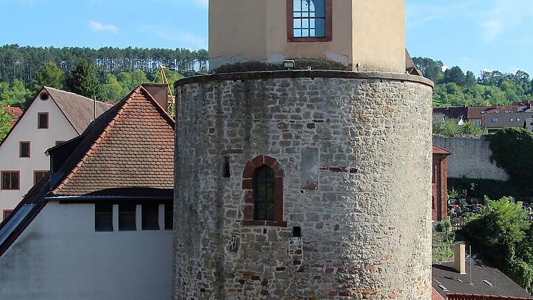 Der romanische Bergfried ist das älteste Bauwerk. Der romanische Bergfried ist das älteste Bauwerk.
