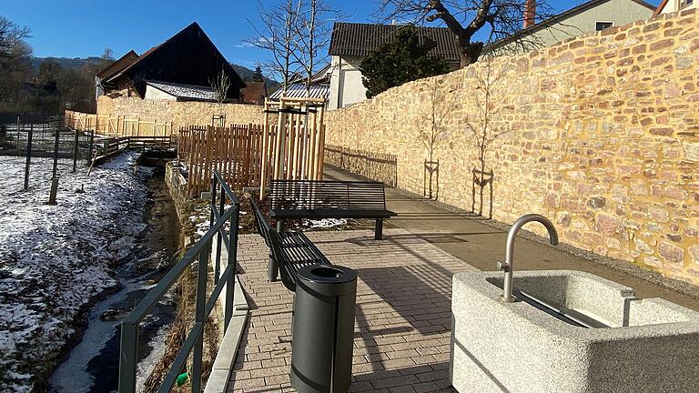 Die Modernisierung der Stadtmauer in Bischofsheim befindet sich in den letzten Zügen.&nbsp;