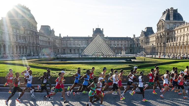 Paris 2024 - Leichtathletik       -  Das Rennen führte an vielen Sehenswürdigkeiten vorbei