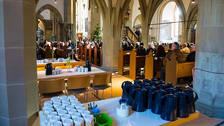 Kaffeepause in der Kirche: Das gibt es nicht überall. Kaffeepause in der Kirche: Das gibt es nicht überall. 