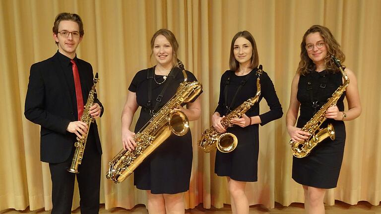 Das junge Schweinfurter Saxophon-Quartett Passion4Saxxes Das junge Schweinfurter Saxophon-Quartett Passion4Saxxes