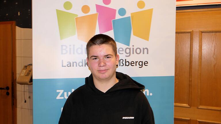 Nico Scherbaum aus Zeil zeigte sich begeistert von der Jobmesse. Dem 15-jährigen Realschüler schwebt ein Beruf als Mechatroniker oder Zerspannungsmechaniker vor. Nico Scherbaum aus Zeil zeigte sich begeistert von der Jobmesse. Dem 15-jährigen Realschüler schwebt ein Beruf als Mechatroniker oder Zerspannungsmechaniker vor.