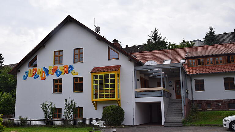 Die Jugendherberge am Brunnenwiesenweg in Lohr (2017).