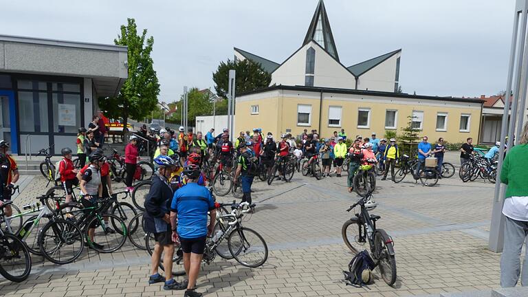 Oerlenbach war Start- und Ziel-Ort für die Radfahrer.       -  Oerlenbach war Start- und Ziel-Ort für die Radfahrer.