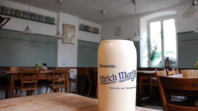Gemütlich ist sie, die Brauerei-Gaststube. Gemütlich ist sie, die Brauerei-Gaststube.