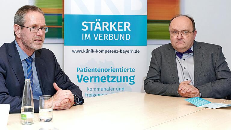 Martin Stapper (links) übernimmt ab 1. Januar den Vorstandsposten von Prof. Alexander Schraml im Krankenhaus-Netzwerk Klinik-Kompetenz-Bayern (KKB). Martin Stapper (links) übernimmt ab 1. Januar den Vorstandsposten von Prof. Alexander Schraml im Krankenhaus-Netzwerk Klinik-Kompetenz-Bayern (KKB).