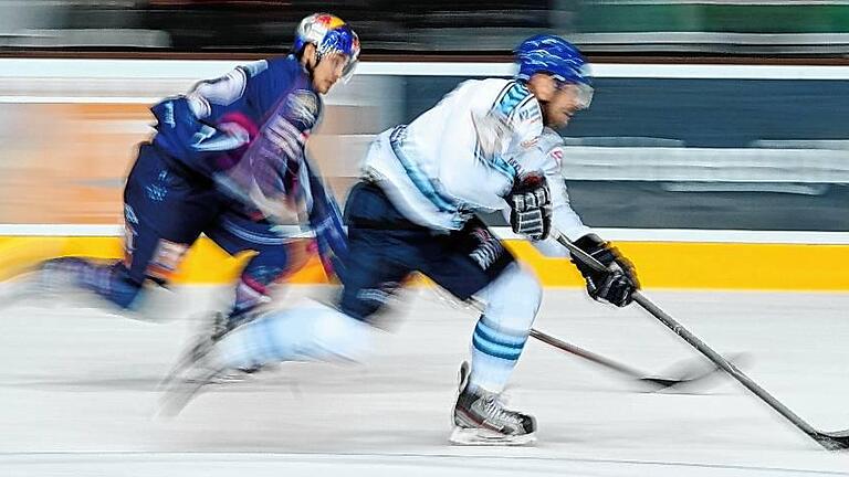 EHC München - Hamburg Freezers - Ein Eissportzentrum planen russischsprachige Investoren an der Bad Kissinger Eissporthalle. Nächste Woche diskutiert der städtische Finanzausschuss über ihr Kaufangebot. EHC München - Hamburg Freezers - Ein Eissportzentrum planen russischsprachige Investoren an der Bad Kissinger Eissporthalle. Nächste Woche diskutiert der städtische Finanzausschuss über ihr Kaufangebot.