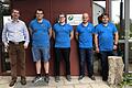 Das Foto zeigt (von links): Dr. Sebastian Höllerl (Forstbetriebsleiter), Markus Rettelbach, Linus Behr, Jörg Arnold und Bernhard Gensler (Ausbilder).