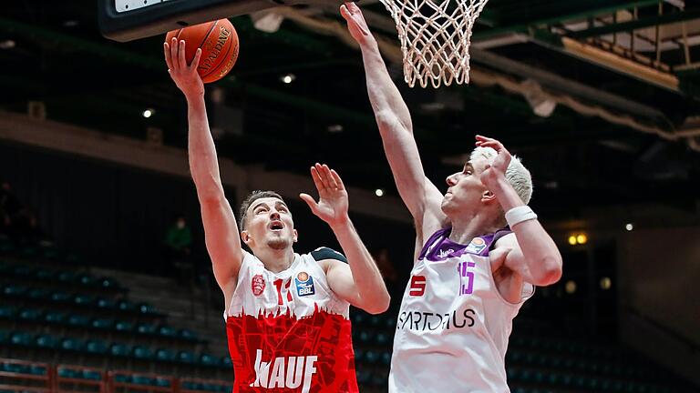 Tomasz Gielo verlässt Basketball-Bundesligist s.Oliver Würzburg mit sofortiger Wirkung. Der polnische Nationalspieler wechselt nach Griechenland.