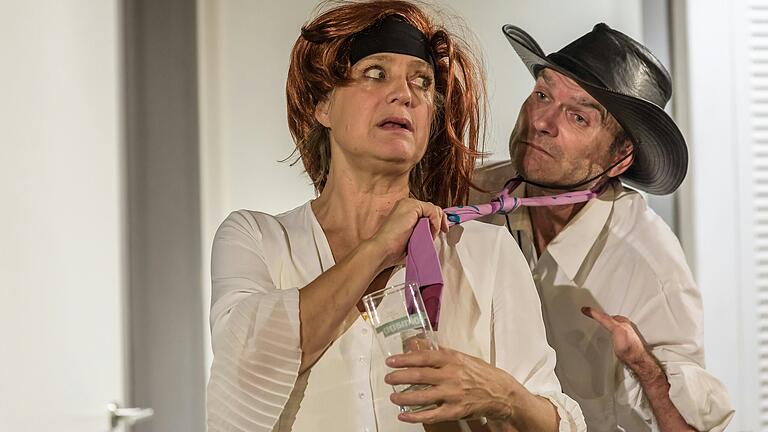 Brigitte Obermeier steht im aktuellen Programm bei fünf von sieben Stücken selbst auf der Bühne. Brigitte Obermeier steht im aktuellen Programm bei fünf von sieben Stücken selbst auf der Bühne. 