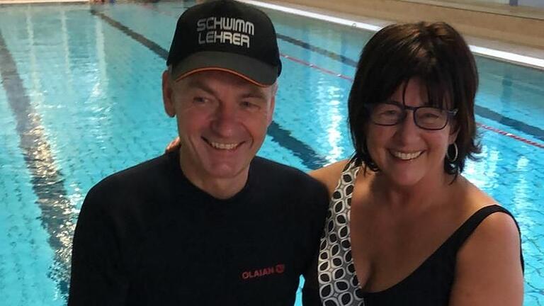 Kurt und Andrea Kregler freuen sich, dass das Haselbacher Hallenbad garantiert bis Ende Dezember 2022 geöffent haben wird. Kurt und Andrea Kregler freuen sich, dass das Haselbacher Hallenbad garantiert bis Ende Dezember 2022 geöffent haben wird. 
