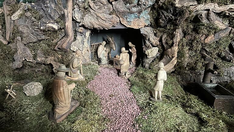 Alleine zurückgeblieben ist nach dem Diebstahl der Esel. Alleine zurückgeblieben ist nach dem Diebstahl der Esel.