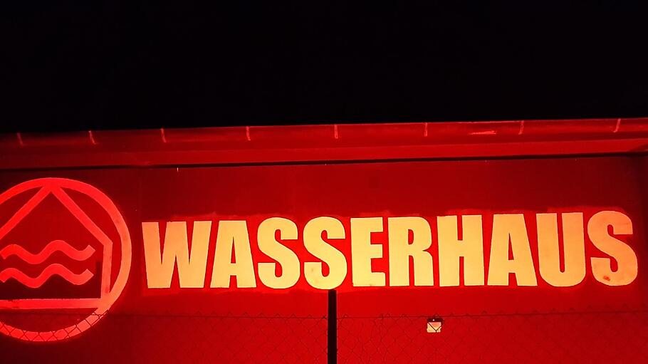 Das Wasserhaus in Hammelburg nahm an der Night of Light teil. Foto: Sean Miller       -  Das Wasserhaus in Hammelburg nahm an der Night of Light teil. Foto: Sean Miller