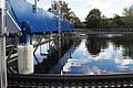 Neben der Unsicherheit über die Verfügbarkeit von Wasserressourcen nimmt die Zahl an Schadstoffen, die ins Abwasser gelangen, kontinuierlich zu. Im Symboldbild: das Klärwerk Kitzingen.