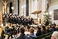 Rund 400 Menschen besuchen das Dreikönigskonzert des Oratorienchors in der Kirche St. Stephan. Der Konzertabend wurde von Matthias Göttemann geleitet.