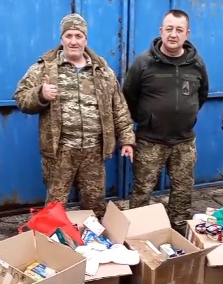 Natascha Göb aus Frankenwinheim hat zum Dank für die von ihr organisierten Hilfslieferungen Videos von den Soldaten an der Front geschickt bekommen. Aus einem dieser Videos stammt diese Szene. Natascha Göb aus Frankenwinheim hat zum Dank für die von ihr organisierten Hilfslieferungen Videos von den Soldaten an der Front geschickt bekommen. Aus einem dieser Videos stammt diese Szene.