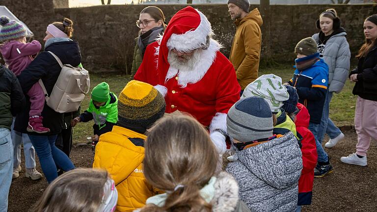 Weihnachten auf Schloss Aschach dürfte auch 2024 wieder gut ankommen bei Groß und Klein.