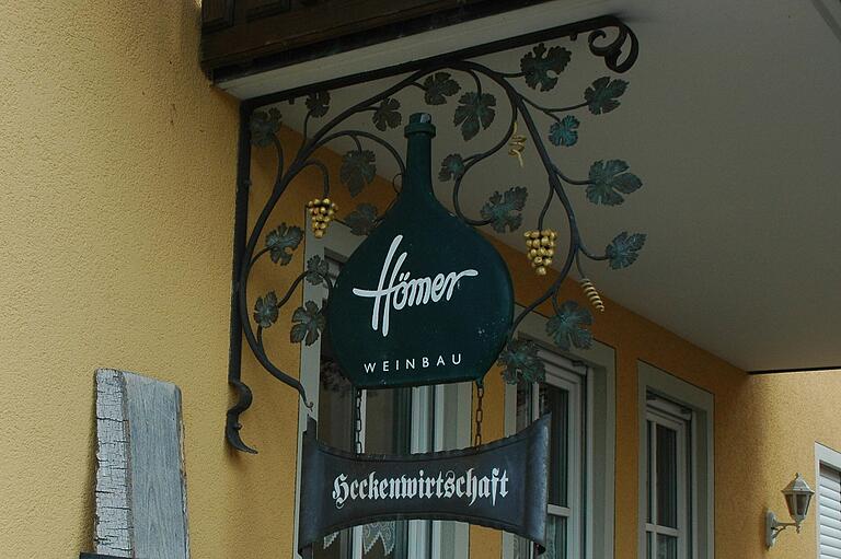 Die Heckenwirtschaft Hömer in Steinbach ist heuer an den Wochenenden vom 20. September bis zum 13. Oktober geöffnet. Die Heckenwirtschaft Hömer in Steinbach ist heuer an den Wochenenden vom 20. September bis zum 13. Oktober geöffnet. 
